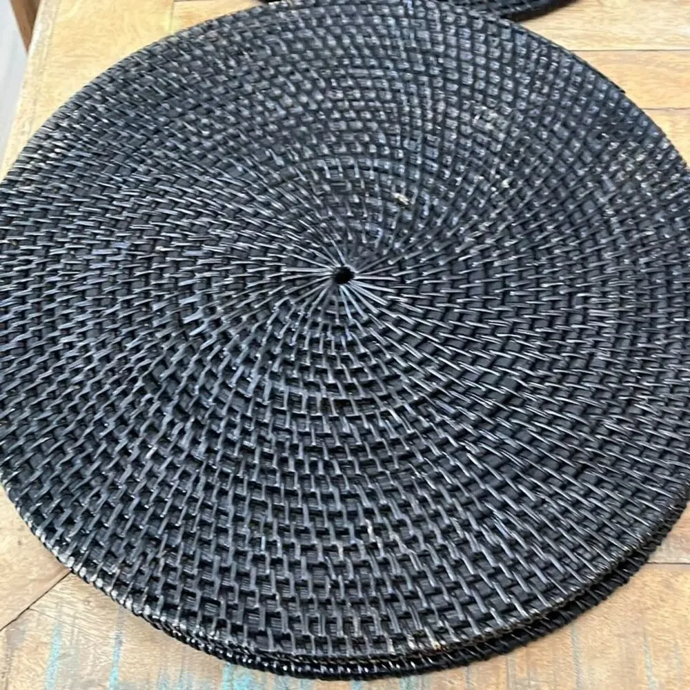 Set of 4 Round Placemats 15.5